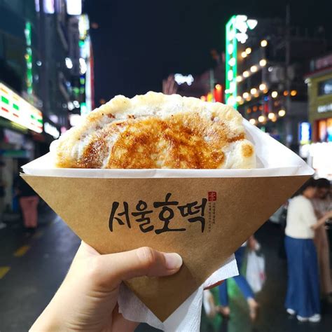 10 Iconic Seoul Street Foods to Try