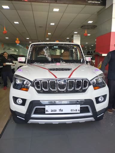 Mahindra Indraprastha Automobiles - SUV Showroom in New Delhi, Central ...