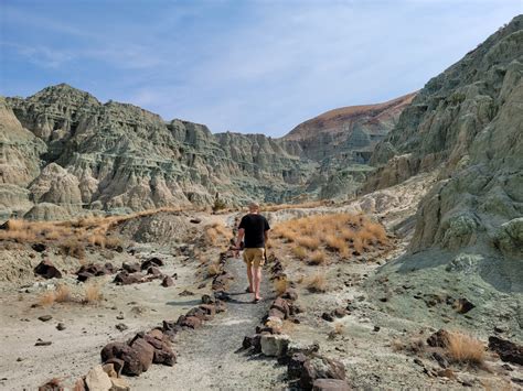 A Stunning Adventure: The Painted Hills and John Day Fossil Beds | Highway to Hoeftland