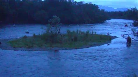 Brooks Falls - Katmai National Park, Alaska Webcam in Katmai National ...