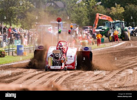 mini tractor puller pulling v8 engine Stock Photo - Alamy