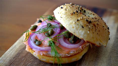 Homemade Everything Bagels Recipe — Home Cafe Recipes