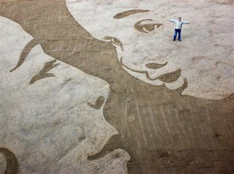 Amazing Sand Art [Pics] | ALL PHOTOZ