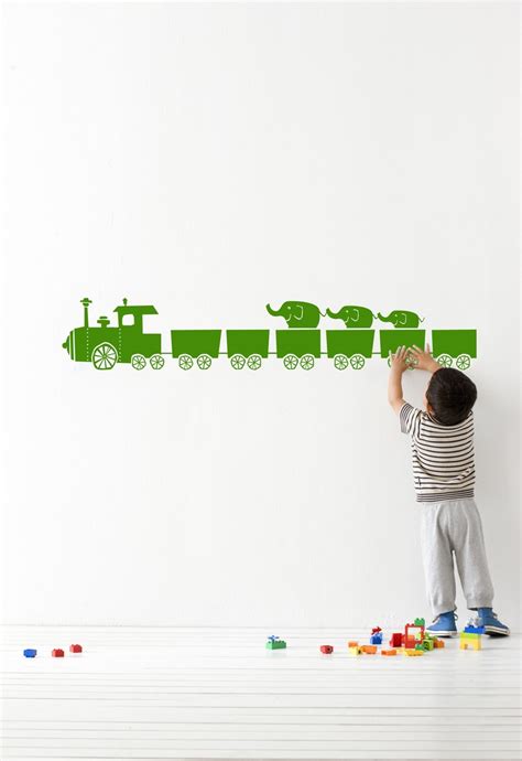 10 Cool Boys Room Wall Stickers - Kidsomania