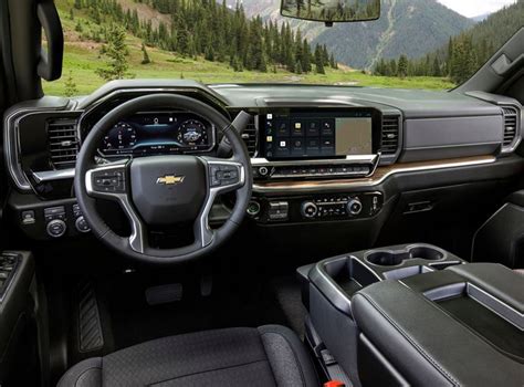 Chevrolet Silverado 2023 - Tem visual atualizado, novo interior e motor ...