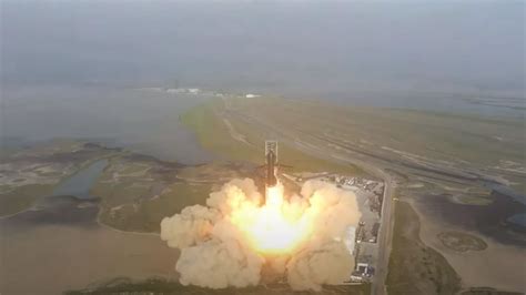 SpaceX's Starship explodes minutes after landmark launch of world's ...