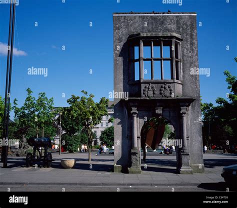 Eyre Square, Galway, County Galway, Ireland Stock Photo - Alamy