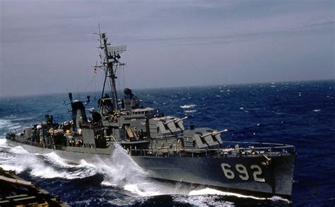 USS Allen M Sumner (DD-692) | US Navy destroyer USS Allen M.… | Flickr