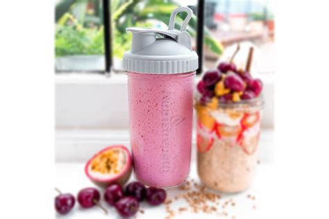 Glass Shaker Large | Glass Water Bottle | Nutristrength