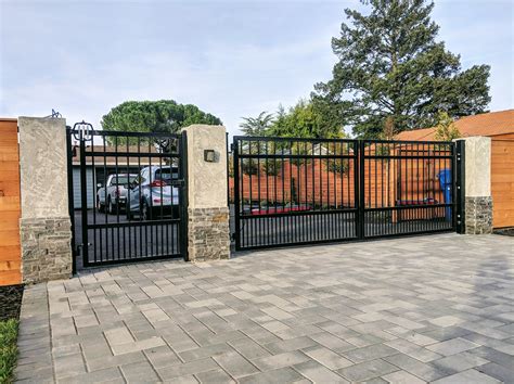 StandardGates.com | Wrought iron driveway gates, Iron gates driveway, Entrance gates design