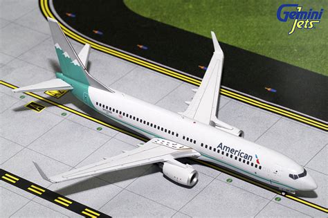 Gemini Jets 1/200 American Boeing B737-800W Reno Air Retro Livery G2AAL703