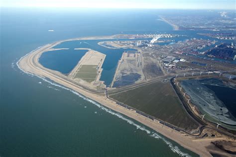 Boskalis Horizons: Maasvlakte Milestone — Port of Rotterdam’s COO Ronald Paul Reflects on One of ...