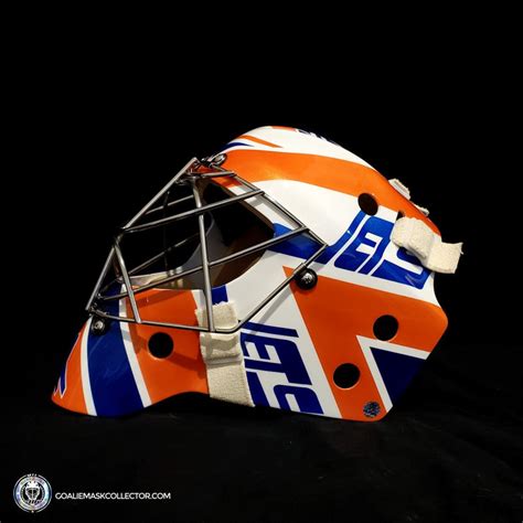 Connor Hellebuyck Signed Goalie Mask Winnipeg 2018-2019 Heritage V2 Si# ...