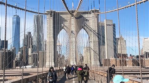 Brooklyn Bridge Walking Tour - YouTube