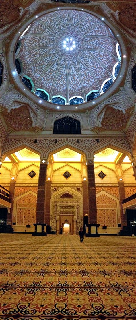 Interior of Putra Mosque - vertorama | Mosque, Islamic architecture, Beautiful mosques