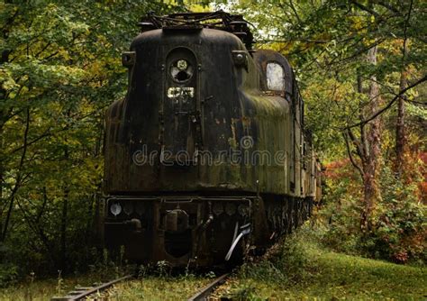 Abandoned Train in New York State Editorial Photography - Image of leaves, state: 88668392