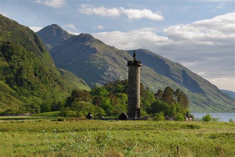 Glenfinnan Viaduct trail (Walkhighlands)