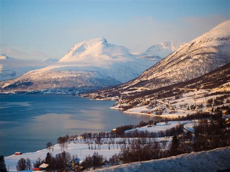 Tromso vs. Alta: Which Northern Norway Town Should You Visit in Winter?