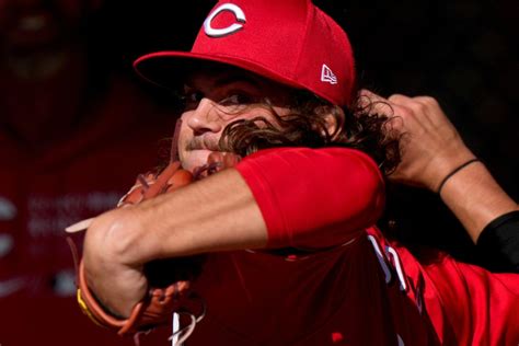 Look: Cincinnati Reds Announce Spring Breakout Roster - Sports ...