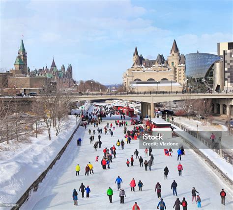 Rideau Canal Ice Skating Rink In Winter Ottawa Stock Photo - Download Image Now - Ottawa, Rideau ...