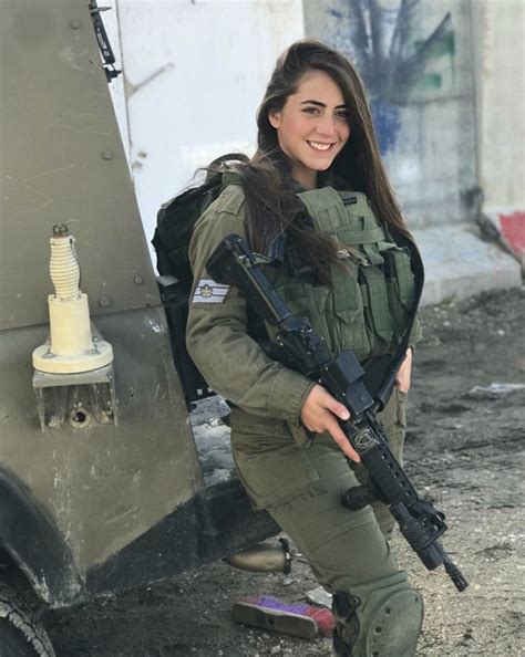 Amazing WTF Facts: Beautiful Israeli Military Women
