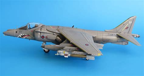 Revell's airplane model Harrier in scale 1:48 | Model Kits: cars, ships, airplanes