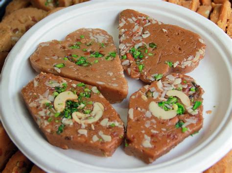 Gujrat Sweets ka Sohan Halwa, Gujrat Sweets, Ajmer -Taste of City