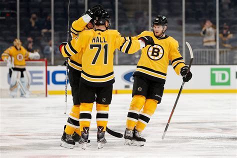 3 takeaways as Taylor Hall gets first goal with Bruins in 4-1 defeat of ...