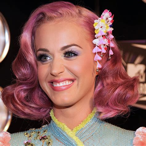 Katy Perry Pink Hair at VMAs | POPSUGAR Beauty