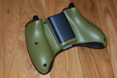 Halo 3 Xbox 360 Controller rear view - Xbox 360 Halo 3 Special Edition ...