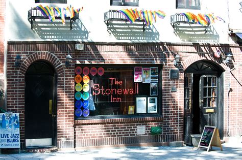 The Stonewall Inn to Become First LGBT National Monument | Vogue