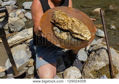 Gold Nugget Mining Image & Photo (Free Trial) | Bigstock