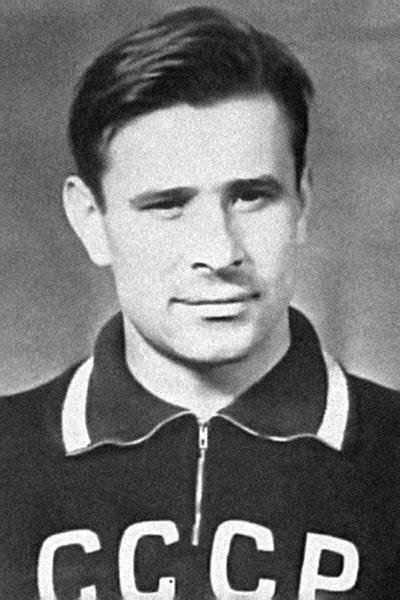 Greatest Football Players: Lev Yashin : The Black Spider