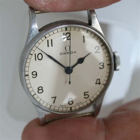 Rare Air Ministry Issued WW2 Omega 1943 RAF Spitfire Pilot's Watch