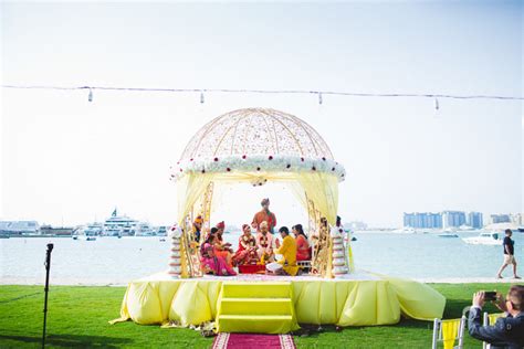 A Beach wedding in Dubai with a glam reception | WedMeGood