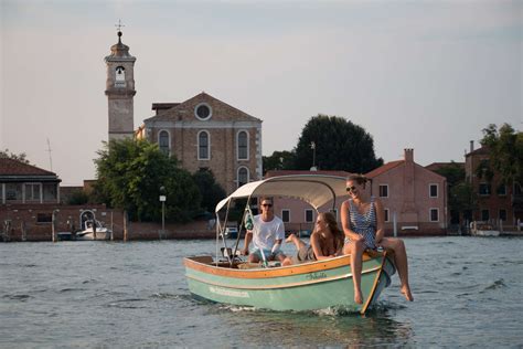 Boat Tours Venice | Starting from €20 | Freedome