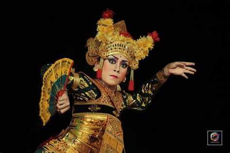 Legong Keraton dance