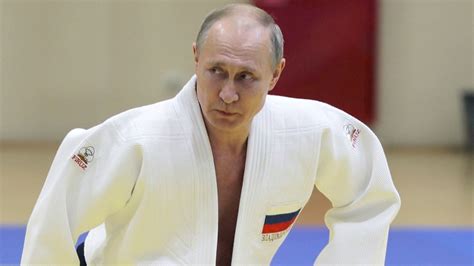 Vladimir Putin is dropped by the International Judo Federation after Ukraine invasion | Sky Sports