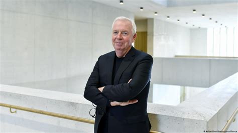 UK architect David Chipperfield wins 2023 Pritzker Prize – DW – 03/07/2023