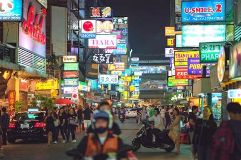 12 Best Nightlife Experiences in Silom - Where to Go at Night in Silom – Go Guides