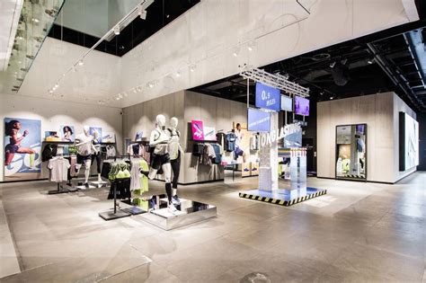 Nike's new retail app is so good it will make you want to shop in-store ...