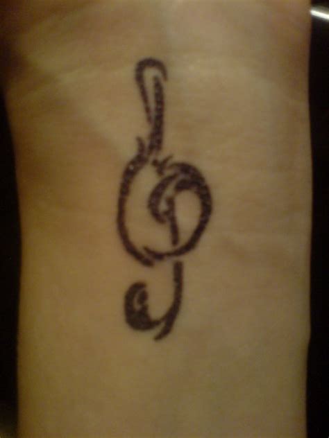 Treble Clef Tattoo with Spray Paint Tatto for Women