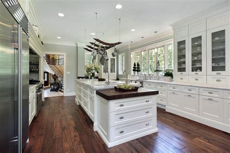 Fabuwood Kitchen Cabinets • Long Island