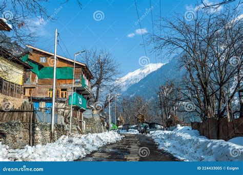 Life of Kashmir Village, Kashmir Valley Near Pahalgam Editorial Image - Image of scenery ...