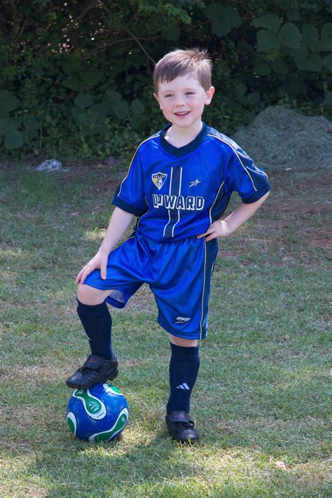 James soccer portrait | Kids photography boys, Cute teenage boys, Cute blonde boys