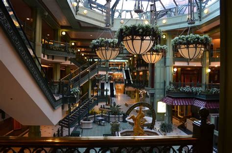 8 Best Shopping Malls Around Washington, D.C. To Check Out