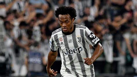 Everton, West Ham weighing up second Prem chance for Juan Cuadrado amid Juventus breakdown