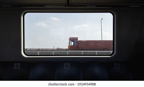 21,133 Metro Window Images, Stock Photos, 3D objects, & Vectors | Shutterstock