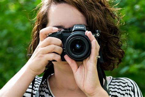 10 Best Mirrorless Cameras for Beginners to Buy in 2024