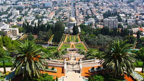 Hanging Gardens of Haifa - backiee